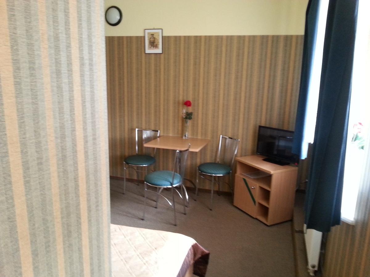 Hotel Max Na Terenie Stacji Mol Radzymin Exterior foto
